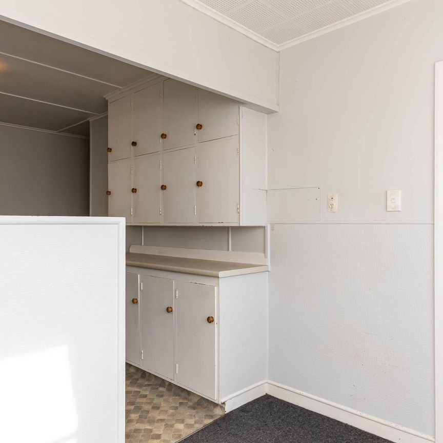 Tidy three bedroom home - Photo 1
