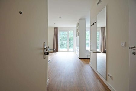 Möblierte Neubauwohnung - 1 Zimmer, EBK, Kammer, Fahrstuhl - Photo 4