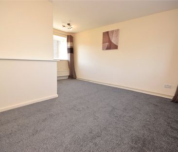 17, Holtdale Green, Leeds, West Yorkshire, LS16 7RR - Photo 4