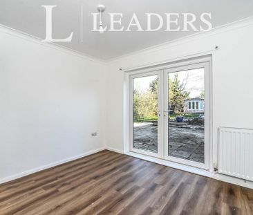 3 bedroom semi-detached house to rent - Photo 4