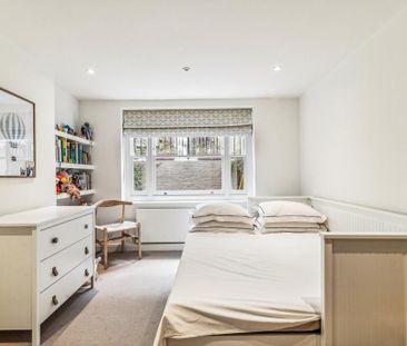 3 bedroom flat to rent - Photo 5