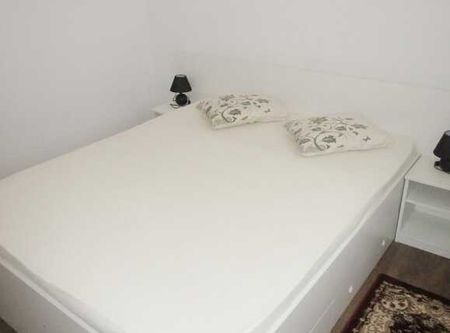 Apartament 2 camere, 40 mp, mobilat modern, zona Facultatii de Litere - Photo 2