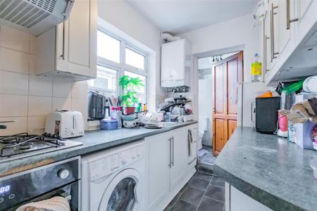 4 bedroom house to rent - Photo 3