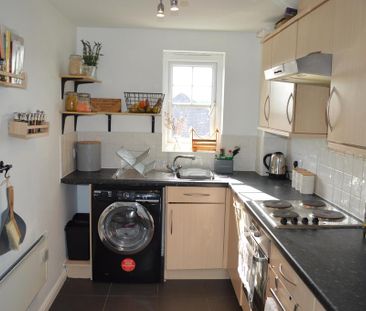 2 bedroom flat to rent - Photo 6