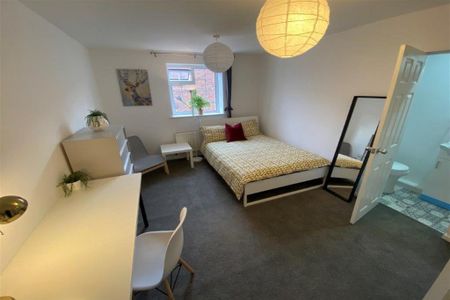 6 bedroom apartment to rent - Photo 5