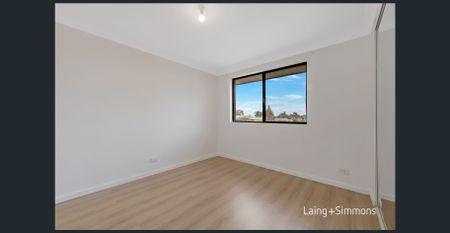 Stylish two-bedroom PLUS study apartment in the heart of Mount Druitt - Photo 5