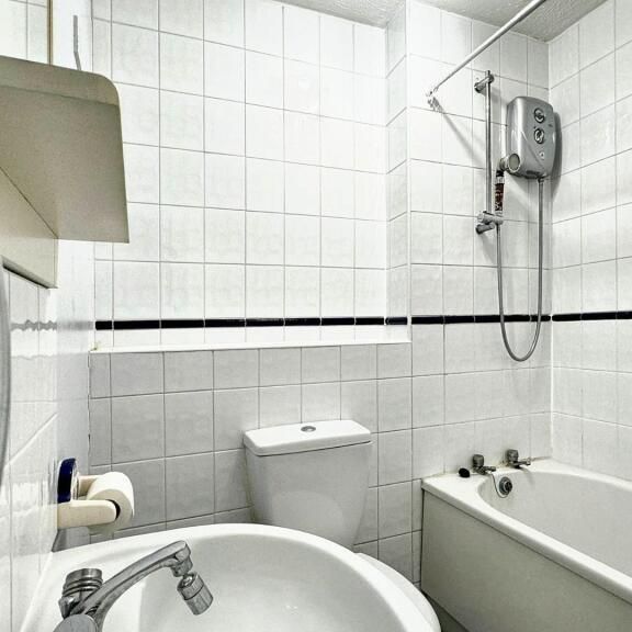 3 bedroom house to rent - Photo 1