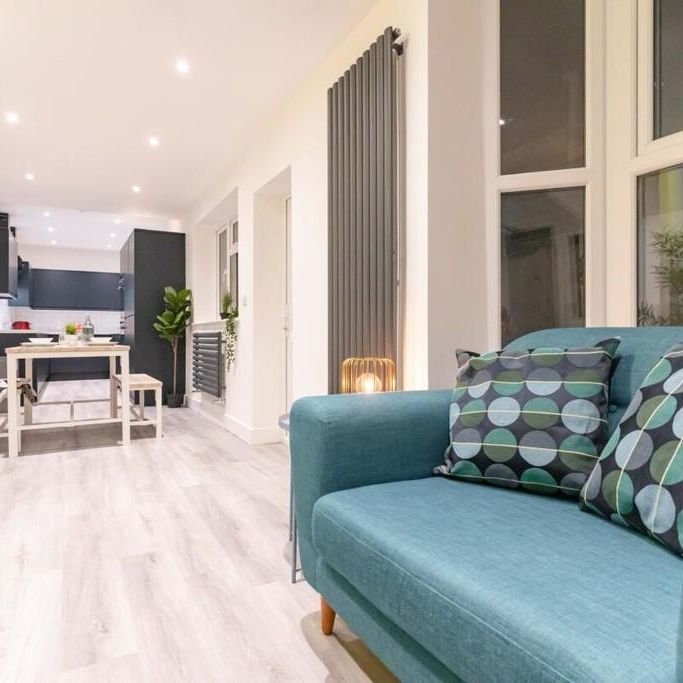 7 bedroom terraced house to rent - Photo 1