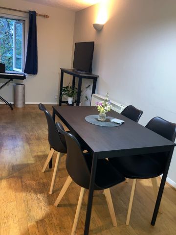 1 Bed Flat, Henley Drive, SE1 - Photo 2