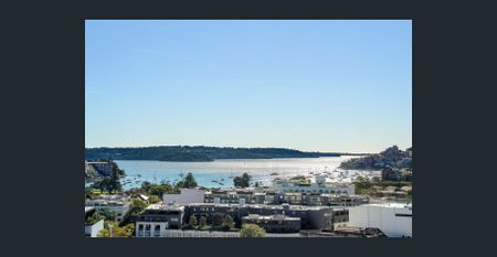 LUXURY, RECENTLY RENOVATED NORTH-FACING APARTMENT POISED TO CAPTURE STUNNING HARBOUR VIEWS - Photo 4