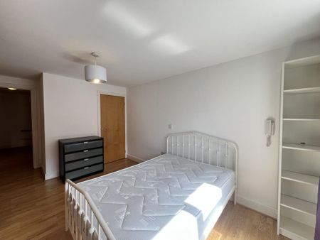1 bedroom flat to rent - Photo 4