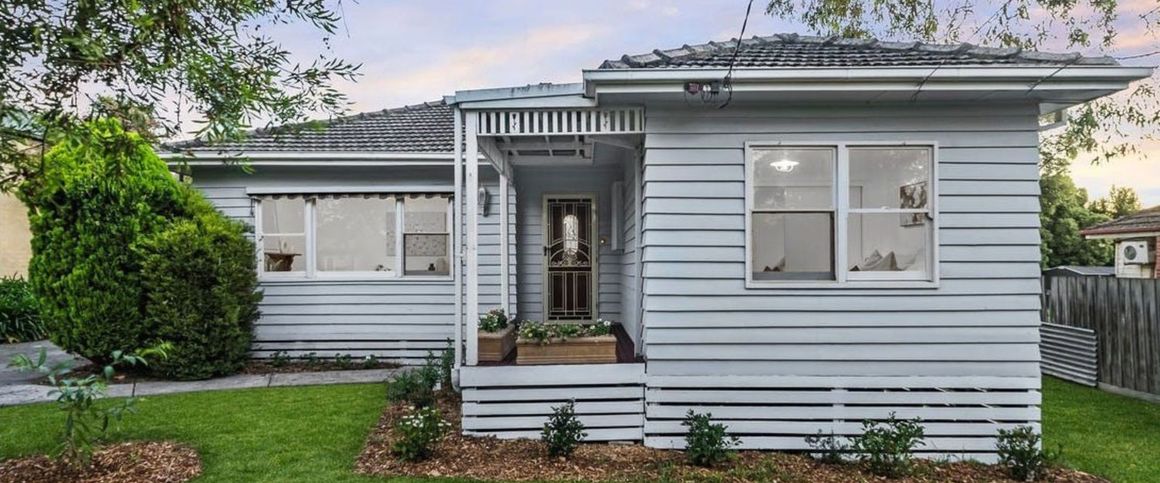 Convenient Family Home: 4 Bedrooms, 2 Living Areas and 1 Dining - Photo 1