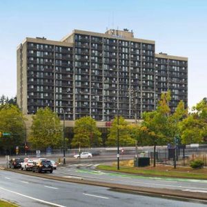 Private balcony, 2BD 1BA, In Surrey - Photo 2