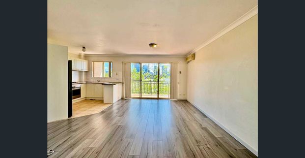 Parramatta city fringe location - Photo 1