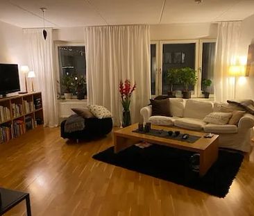 Private Room in Shared Apartment in Hägersten-Liljeholmen - Photo 3