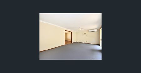 PARMELIA 4 X 1 FAMILY HOME FOR LEASE - Photo 3