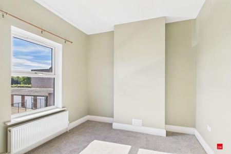 2 bedroom semi-detached house to rent - Photo 3