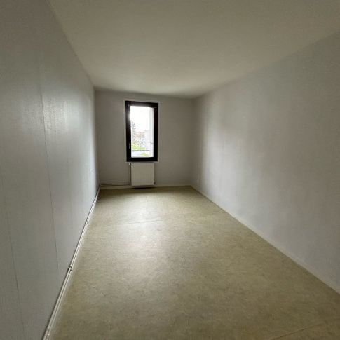 Location Appartement 3 pièces 77 m² La Châtre - Photo 1