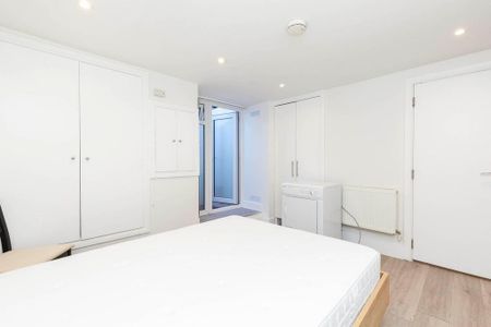 Studio to rent - Photo 3