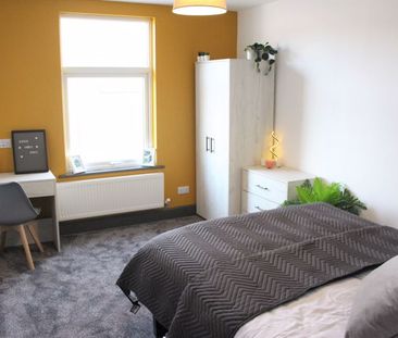 Park Street, Bolton - Photo 3