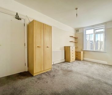 Alder Road, Poole - Photo 3