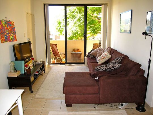 Modern 2 bedroom Apparent - Photo 1