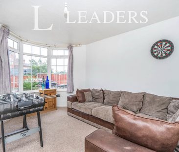 2 bedroom house to rent Gordon Road, Fareham, PO16 - Photo 1