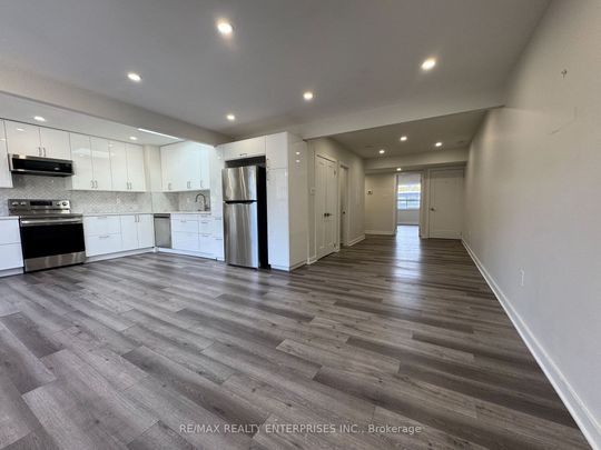 For Lease - 285 Lakeshore Road Unit# 2, Mississauga, Ontario - Photo 1