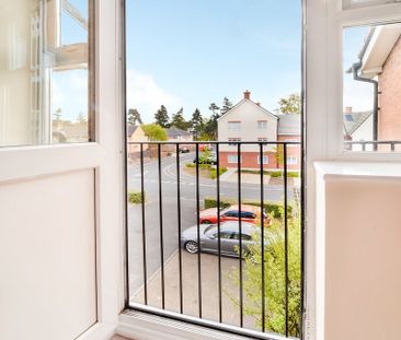 Second Floor, Two Bedroom Flat - Photo 3