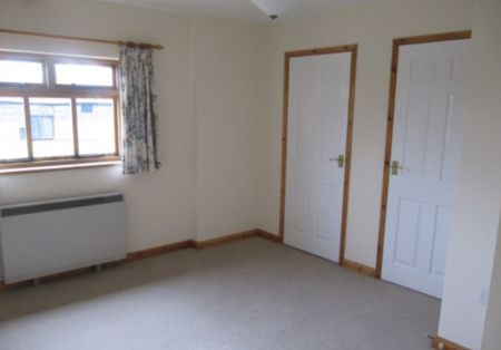 The Granary, Wadesmill, Ware - Photo 2