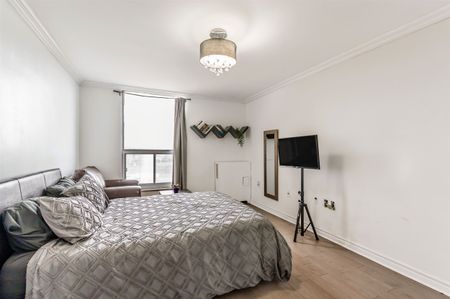 For Lease - 130 Neptune Drive Unit# 904, Toronto, Ontario - Photo 4