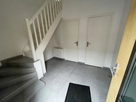 Location Maison 5 pièces 111 m2 à Saint-Quentin - Photo 5