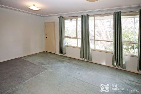 Spacious 4-Bedroom Home on 1 approx. Acre with Breathtaking Views - Photo 4