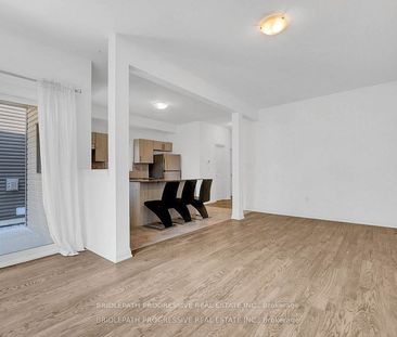 For Lease - 22 Alaskan Heights, Barrie, Ontario - Photo 1