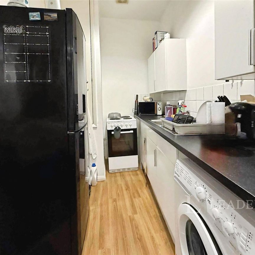 2 bedroom apartment to rent Chelsea Court, Southgate Street, GL1 - Photo 1