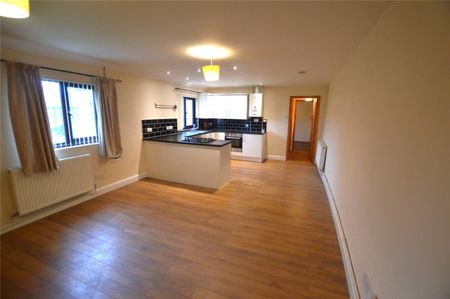 1 Bed Property To Rent - Photo 3