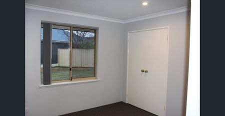 Great 3x1 Duplex in Port Kennedy - Photo 5