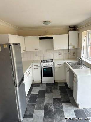 2 bedroom property to rent in London - Photo 5