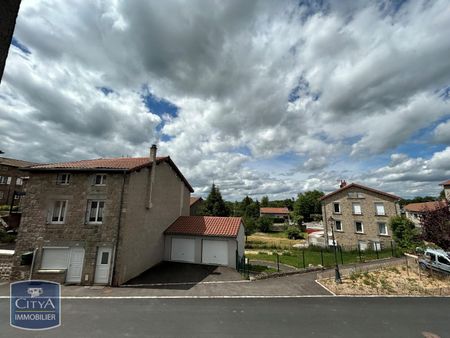 Location Appartement 2 pièces 48m² ST ROMAIN LACHALM 43620 - Photo 4