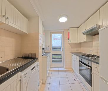 5 bedroom house to rent - Photo 1