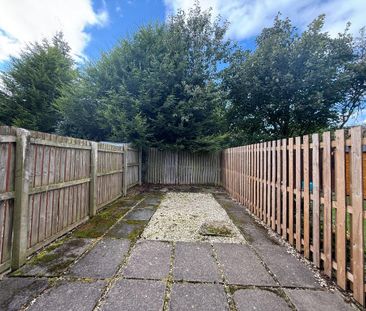 2 bedroom terraced house to rent - Photo 2