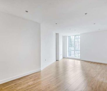 Royal Winchester House, Bracknell, RG12 - Photo 3