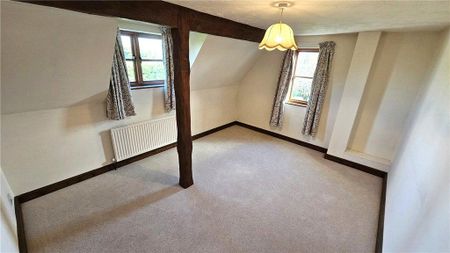 5 bedroom detached house to rent - Photo 4