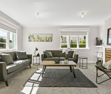 Historic Art Deco Apartment - Photo 2
