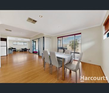 54 Wyatt Road, Hocking, WA 6065 - Photo 6