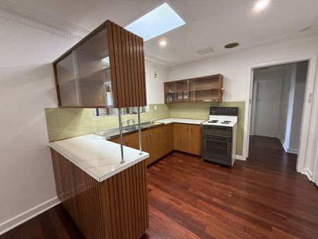 52 Glover Street, Dianella, WA 6059 - Photo 5