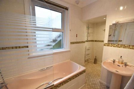 Gillsmans Hill, St. Leonards-on-sea, TN38 - Photo 2