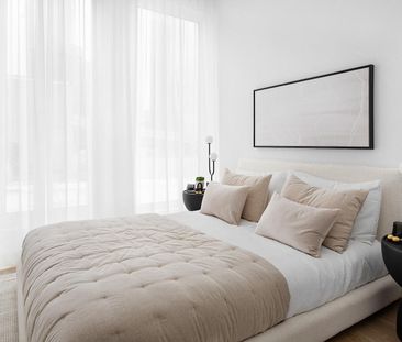 950 Rue Saint-Antoine O, Montréal, QC - Photo 2