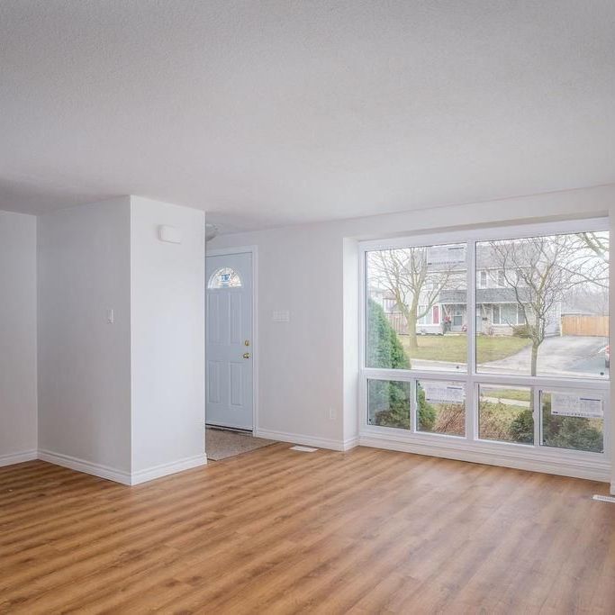 For Lease - 55 Crehan Crescent, Stratford, Ontario - Photo 1