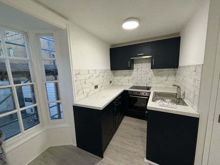 Studio Flat, Trafalgar St, BN1 - Photo 3